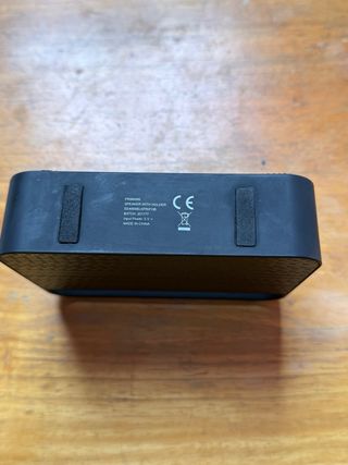 Altavoz Bluetooth Primark con soporte