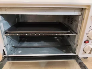 Horno eléctrico blanco