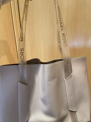 Bolso Michael Kors Beige rosa y Dorado