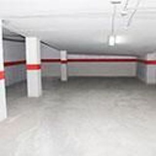 Garaje en venta en Guadix