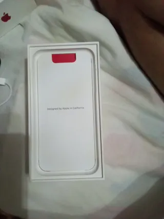 Caja iPhone 11 Roja Vacía