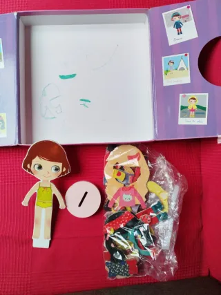 Juego Vestir Muñeca Magnética Vilac