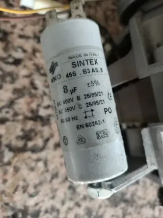 Motor de secadora con condensador