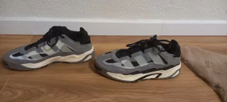 Zapatilla Adidas Niteball Negra y Gris