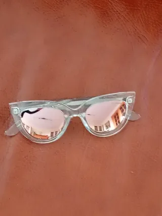 Gafas de sol Farline mujer,compradas en farmacia.
