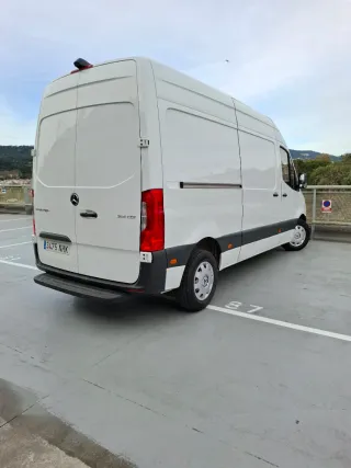 Mercedes-Benz Sprinter 2021
