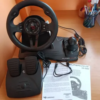 Volante Superdrive GS 550 per PC e Console