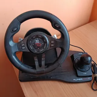 Volante Superdrive GS 550 per PC e Console