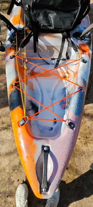 Kayak de Pesca Naranja y Gris