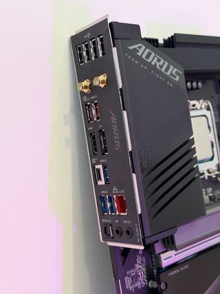 Z790 AORUS ELITE AX