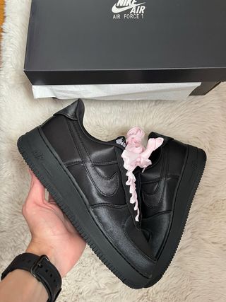 Nike Air Force 1 Negro Satén