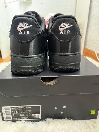 Nike Air Force 1 Negro Satén