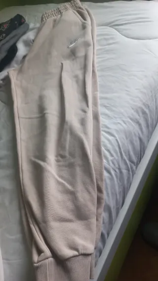 Pantalón Nike Beige