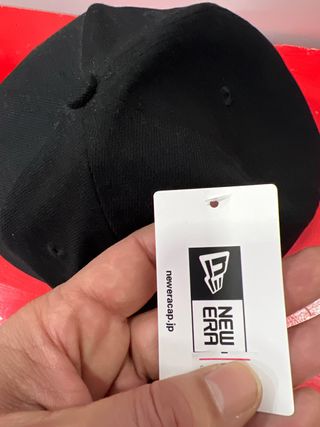 Gorra Supreme New Era Negra Talla 7 1/4