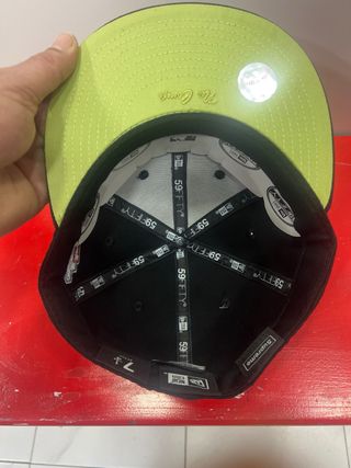 Gorra Supreme New Era Negra Talla 7 1/4