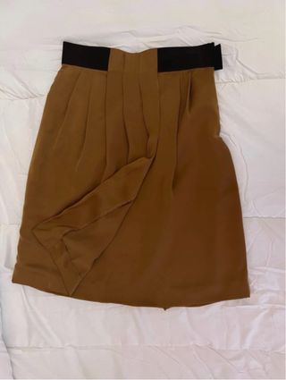 Falda marrón