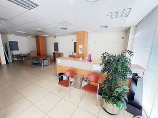 Local comercial en venta en Salburua en Vitoria-Gasteiz