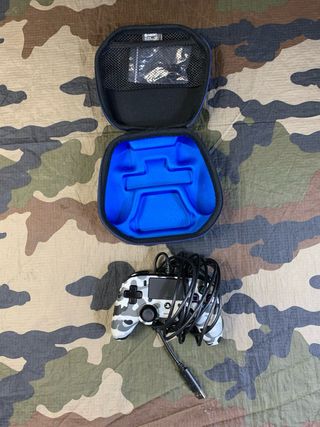Controller Nacon Camo PS4 + Custodia