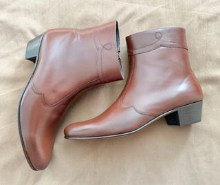 Botín de caballero piel tacón cubano