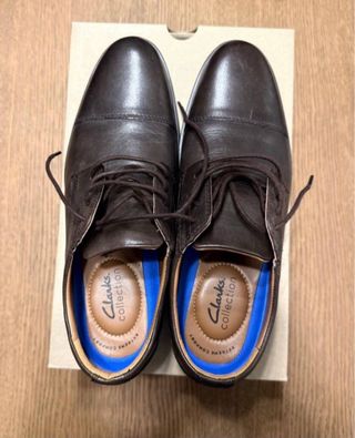 Zapatos Clarks. Talla 41, marrones, nuevos!