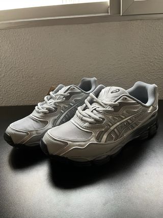 Zapatillas Asics GEL-NYC Gris/Plata