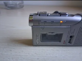 Sony M-630V, vintage un registratore a microcasset