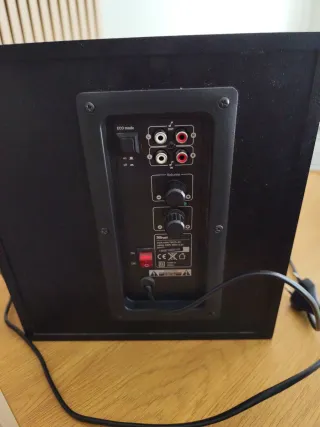 Altavoces y Subwoofer Trust Negros