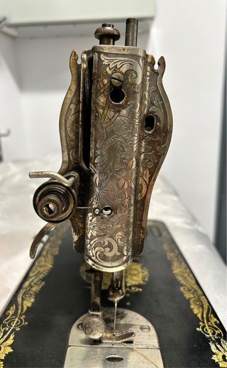 Máquina de coser Singer antigua