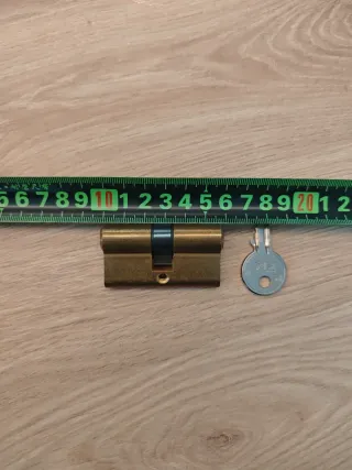 Cilindro in ottone ISEO per porta