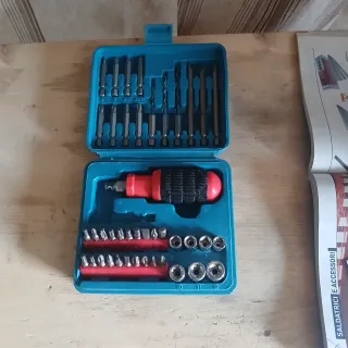 Set cacciaviti e inserti