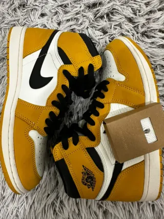 Nike Air Jordan 1 Retro High Amarillo