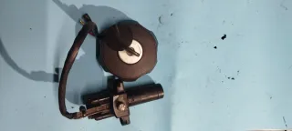 Cilindro ignição e tampa tanque