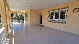 Chalet en venta en Los Balcones - Los Altos del Edén en Torrevieja