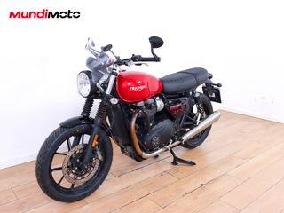 TRIUMPH STREET TWIN