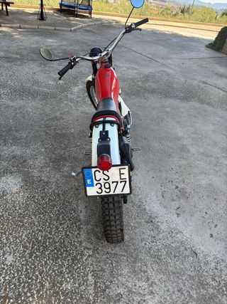 Montesa Cota 348 con documentación.