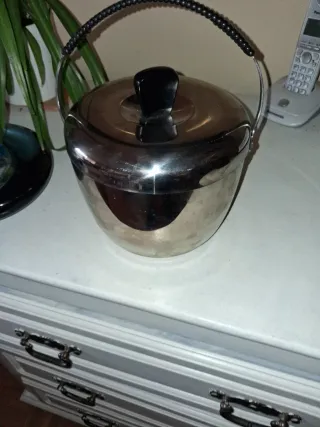 Cubitera de hielo metálica