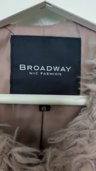 Chaleco pelo rosa empolvado Broadway NYC Talla XS