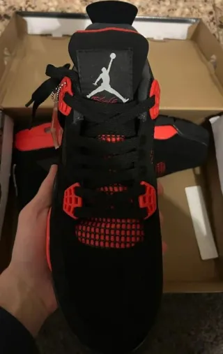 Jordan 4 Retro Negro Rojo Talla 42