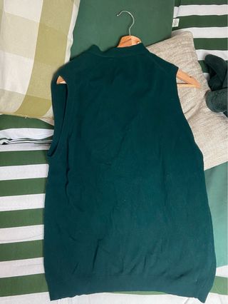 Chaleco de lana verde oscuro
