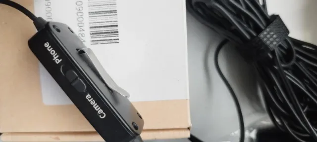 Micrófono de solapa con cable N°673