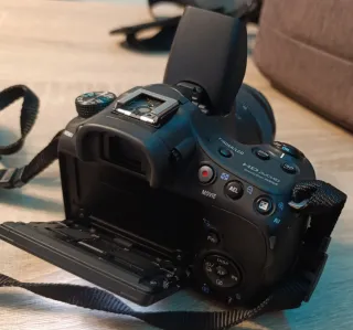 Cámara Sony SLT-A58 + Bolso y Cargador