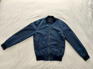 Chaqueta bomber azul hombre