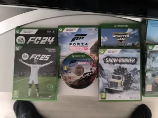 Xbox One con 2 mandos y juegos