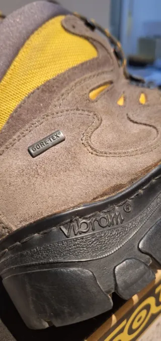 Botas de trekking Asolo montaña