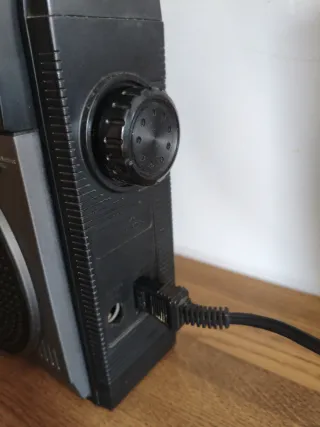 Radio Cassette vintage Sanyo M2422 FM-AM Auto Stop