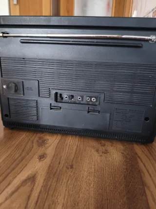 Radio Cassette vintage Sanyo M2422 FM-AM Auto Stop