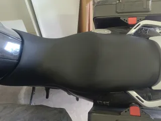 BMW F 650 GS Negra con Maletas