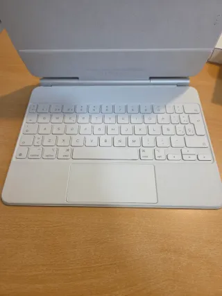 iPad Pro 11 512GB 4ª Gen + Lápiz + Teclado