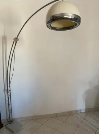 Lampada ad arco anni '70
