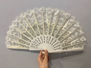Abanico de encaje blanco sin estrenar